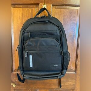 Targus Revolution Travel & TSA-Friendly Backpack w 14in Laptop Sleeve, Black EUC